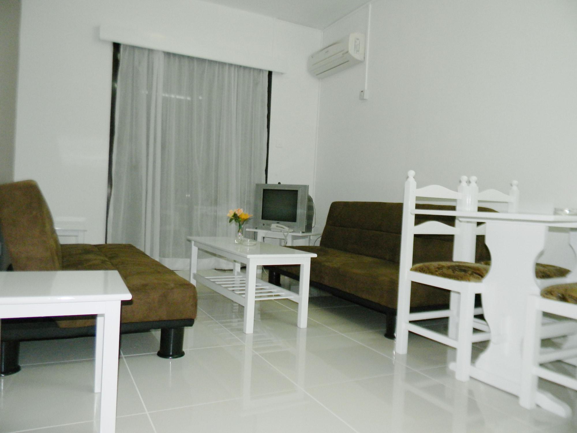 Hilltop Gardens Hotel Apartments Paphos Ngoại thất bức ảnh