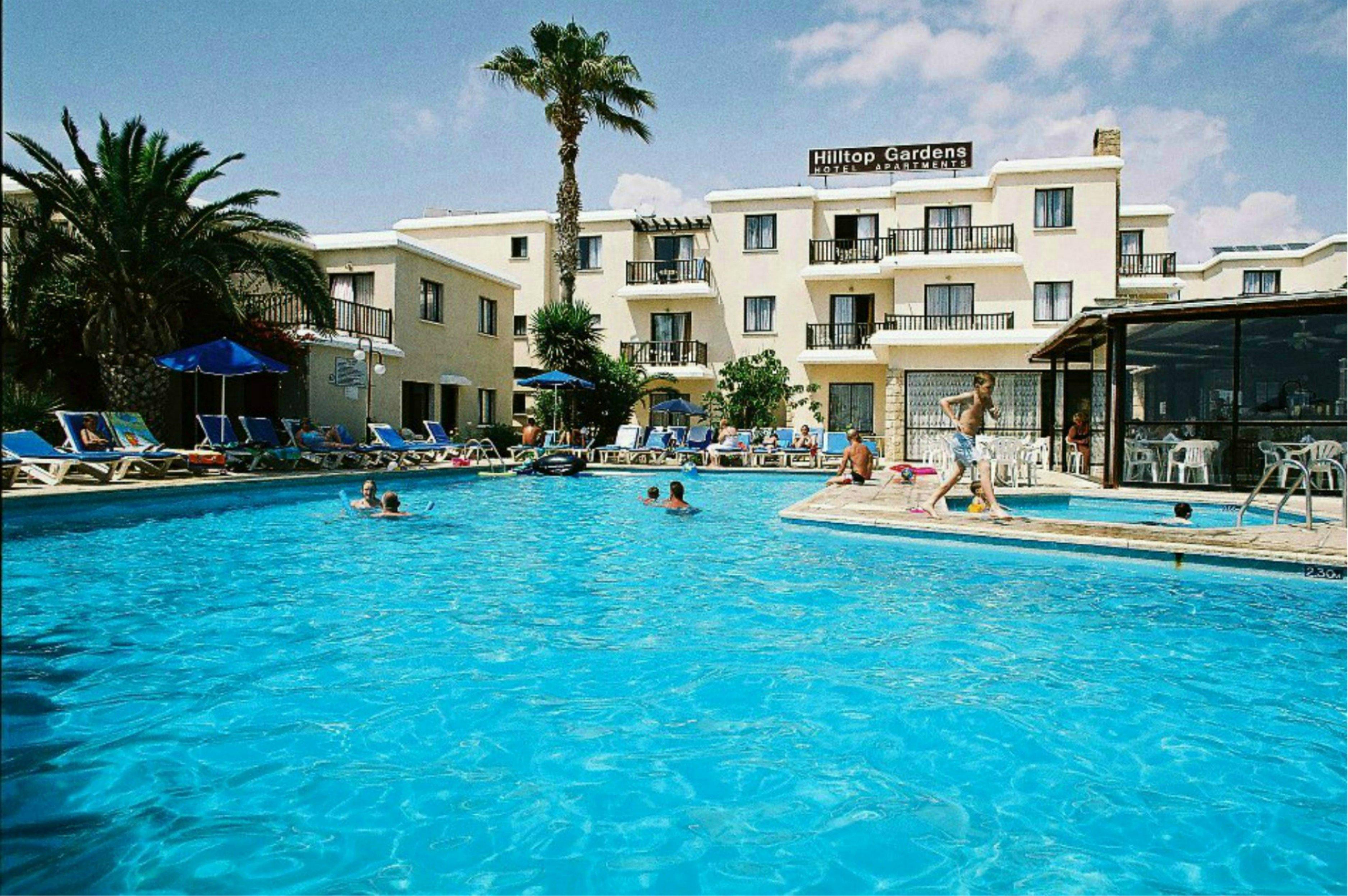Hilltop Gardens Hotel Apartments Paphos Ngoại thất bức ảnh