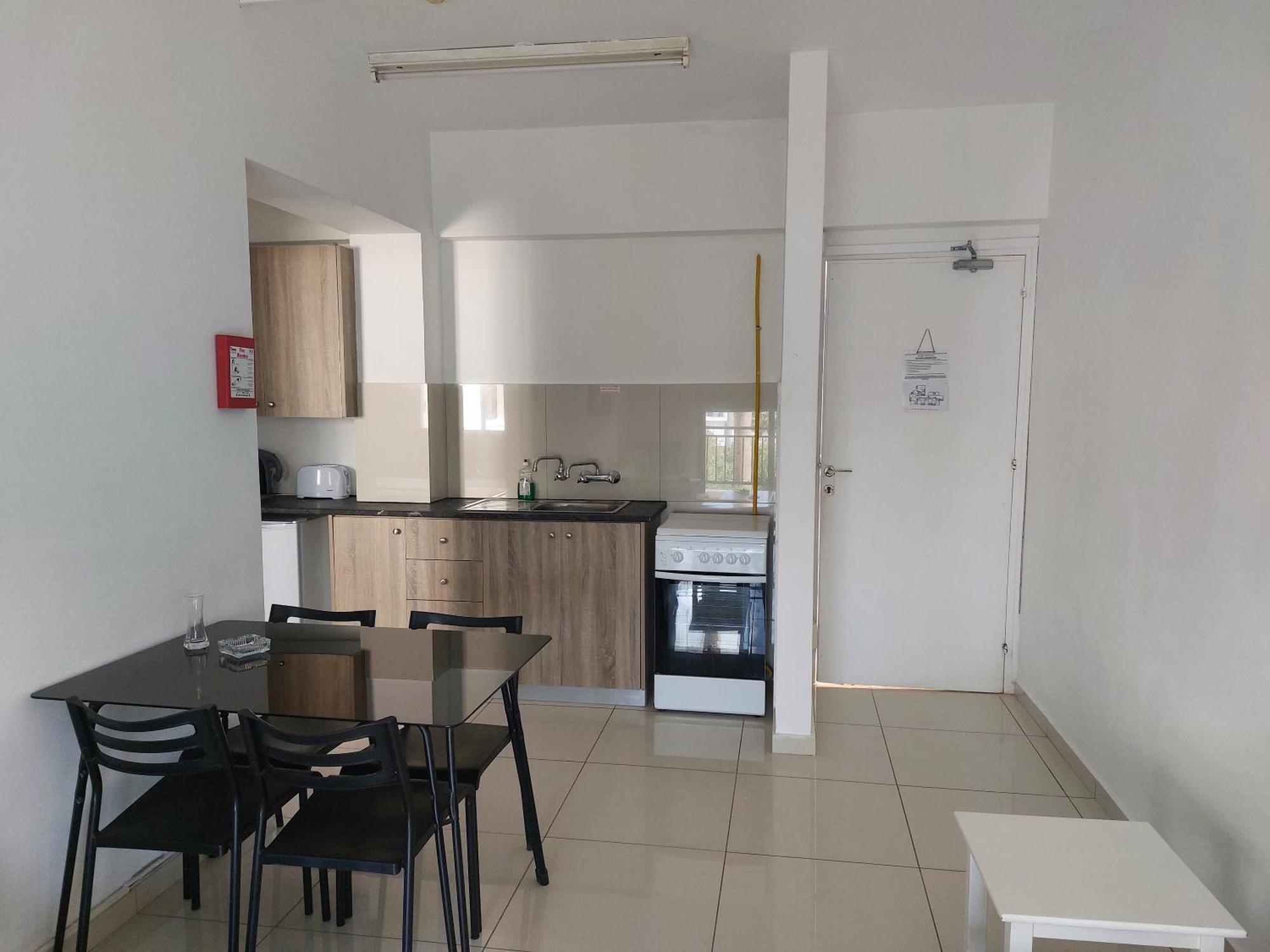 Hilltop Gardens Hotel Apartments Paphos Ngoại thất bức ảnh