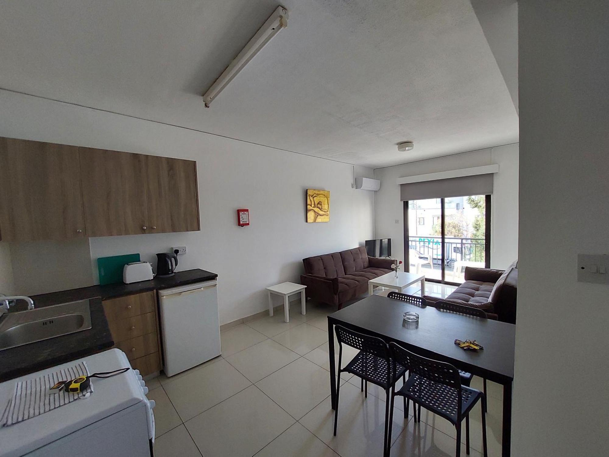 Hilltop Gardens Hotel Apartments Paphos Ngoại thất bức ảnh