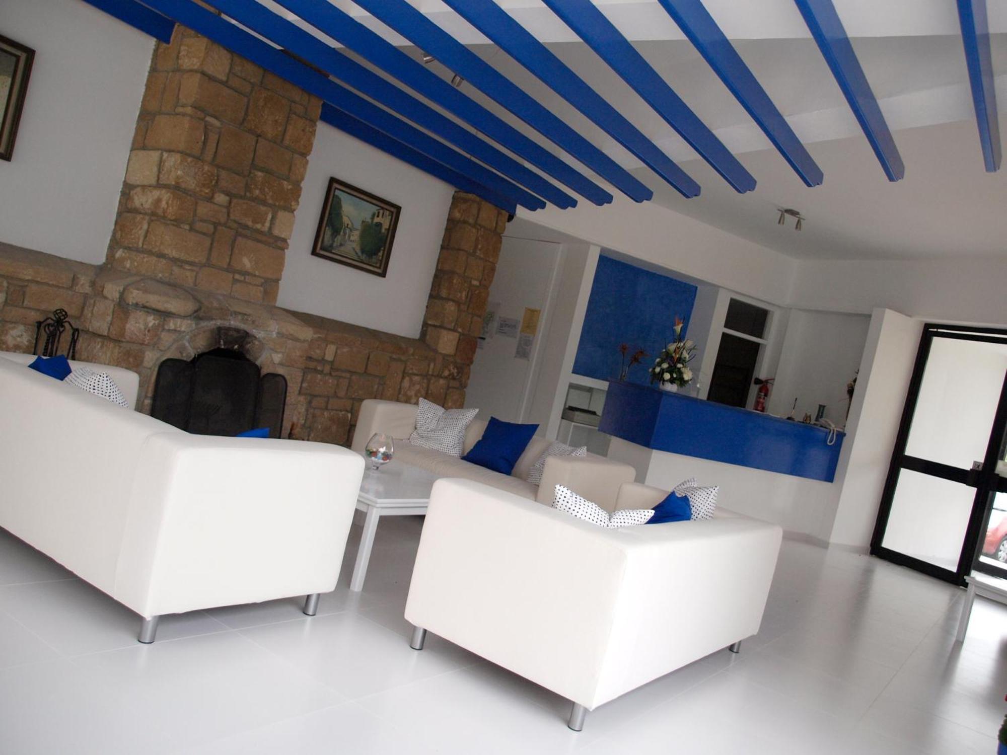 Hilltop Gardens Hotel Apartments Paphos Ngoại thất bức ảnh
