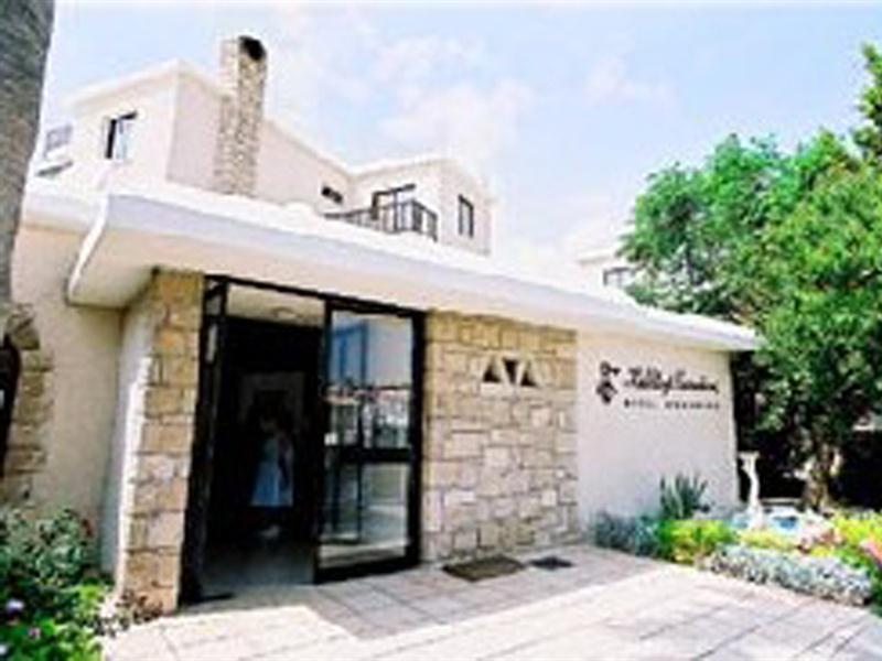 Hilltop Gardens Hotel Apartments Paphos Ngoại thất bức ảnh